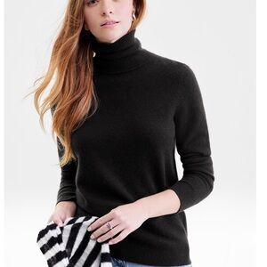 Charter Club Women’s BlackTurtleneck Sweater Medium